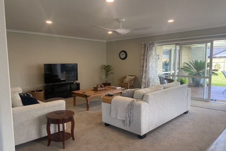 Photo of property in 10 Captains Loop, Haruru, 0204