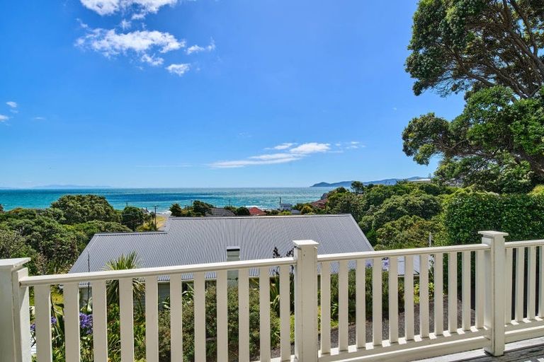 Photo of property in 15 Kainui Road, Raumati South, Paraparaumu, 5032