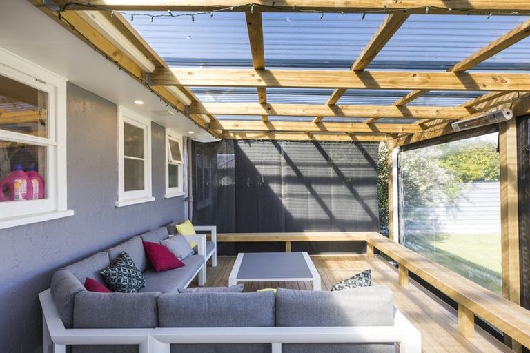 Photo of property in 33 Benmore Avenue, Cloverlea, Palmerston North, 4412