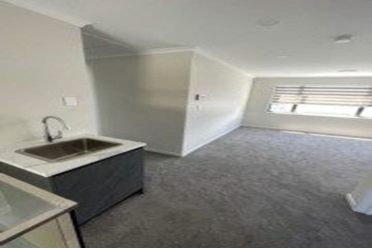 Photo of property in 17 Repehina Road, Flat Bush, Auckland, 2019