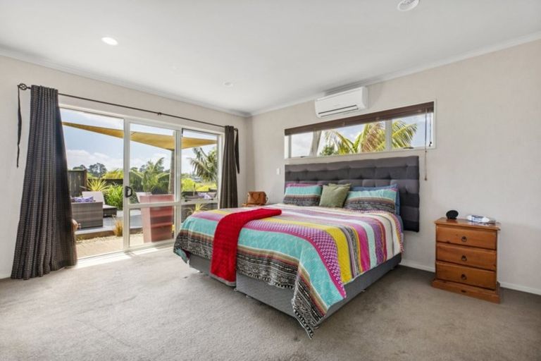 Photo of property in 34 Stranraer Crescent, Wattle Downs, Auckland, 2103