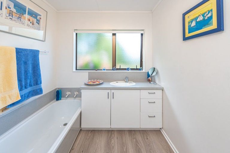 Photo of property in 54 Maxwell Avenue, Durie Hill, Whanganui, 4500