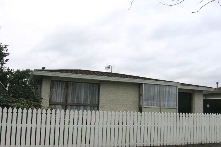 Photo of property in 86 Monrad Street, Highbury, Palmerston North, 4412