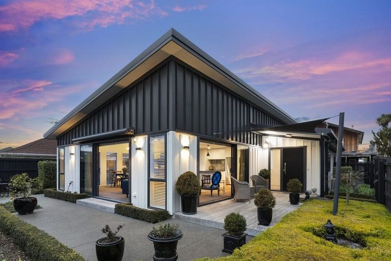 Photo of property in 92 Rugby Street, Merivale, Christchurch, 8014