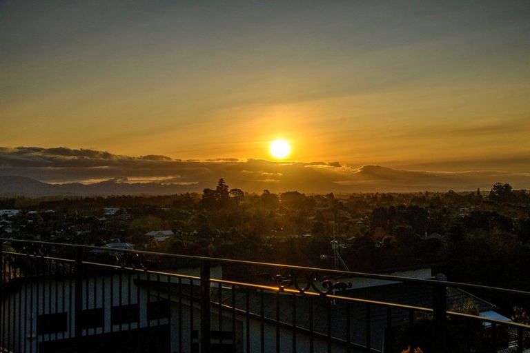 Photo of property in 19 La Cumbre Close, Bethlehem, Tauranga, 3110