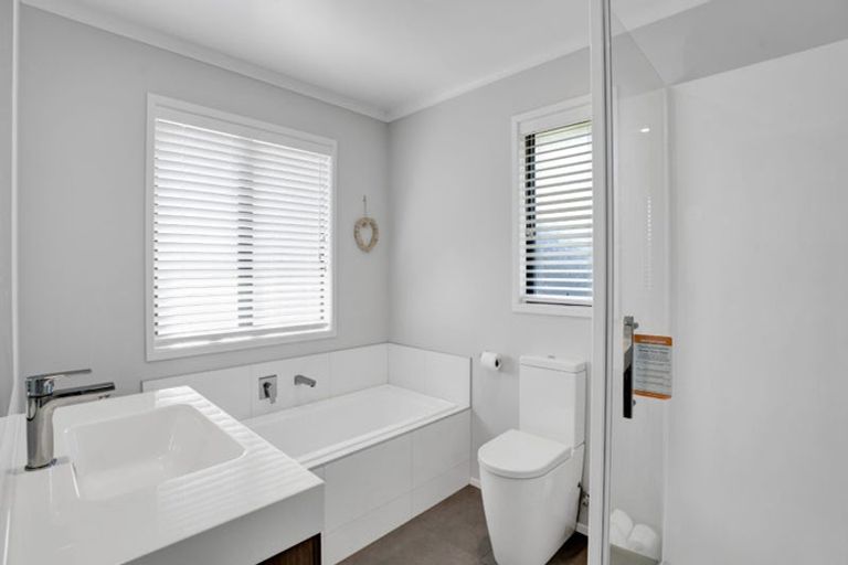 Photo of property in 288 Tai Road, Opunake, 4681