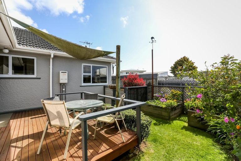 Photo of property in 153 Mangorei Road, Merrilands, New Plymouth, 4312