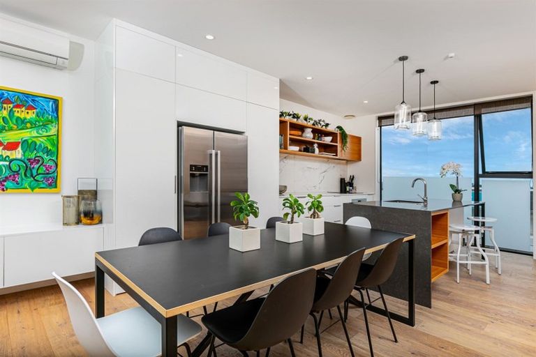 Photo of property in Sugar Lane Apartments, 5/31 Rawene Road, Birkenhead, Auckland, 0626