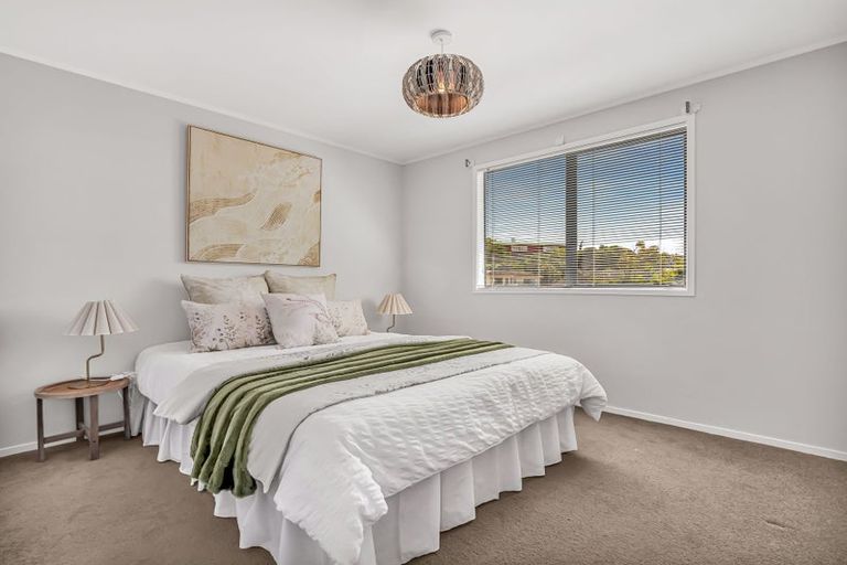 Photo of property in 7 Panzic Place, Glen Eden, Auckland, 0602