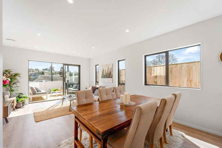 Photo of property in 21b Montgomery Avenue, Belmont, Auckland, 0622