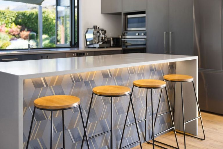 Photo of property in 49 Mount Nicholas Avenue, Wanaka, 9305