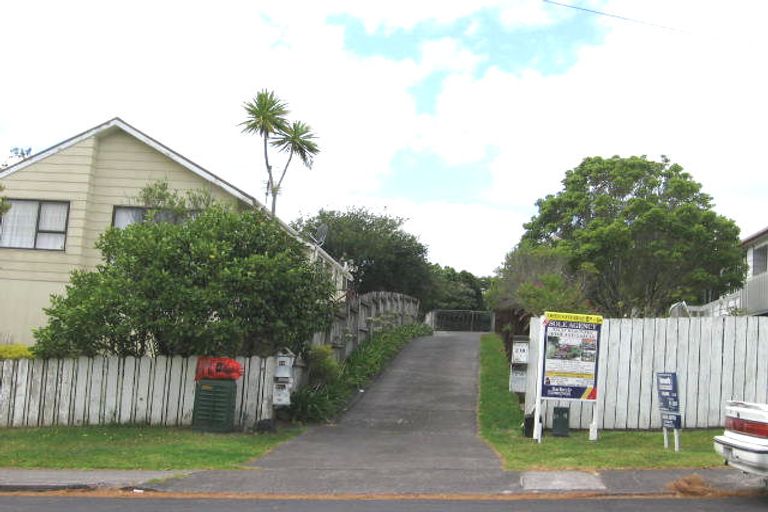 Photo of property in 2/21 Hale Crescent, Bayview, Auckland, 0629