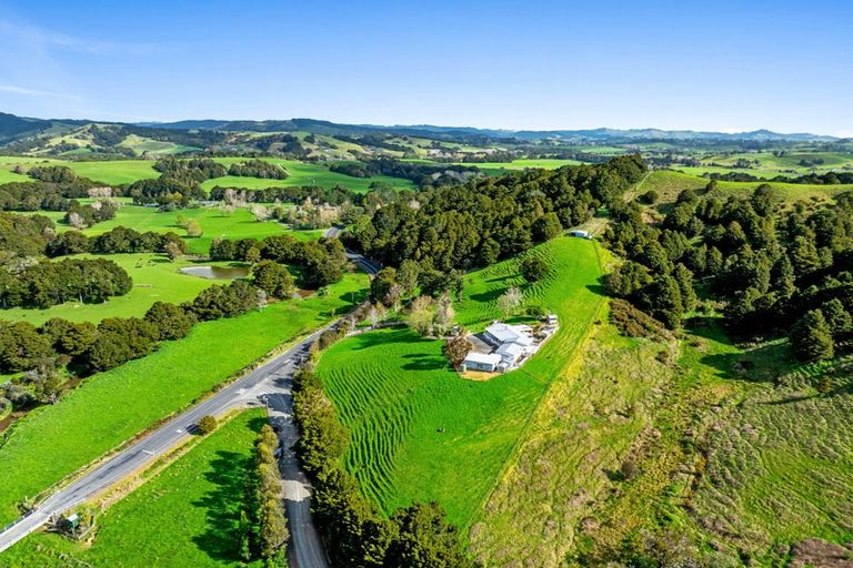 Photo of property in 269 Tomarata Valley Road, Wellsford, 0974