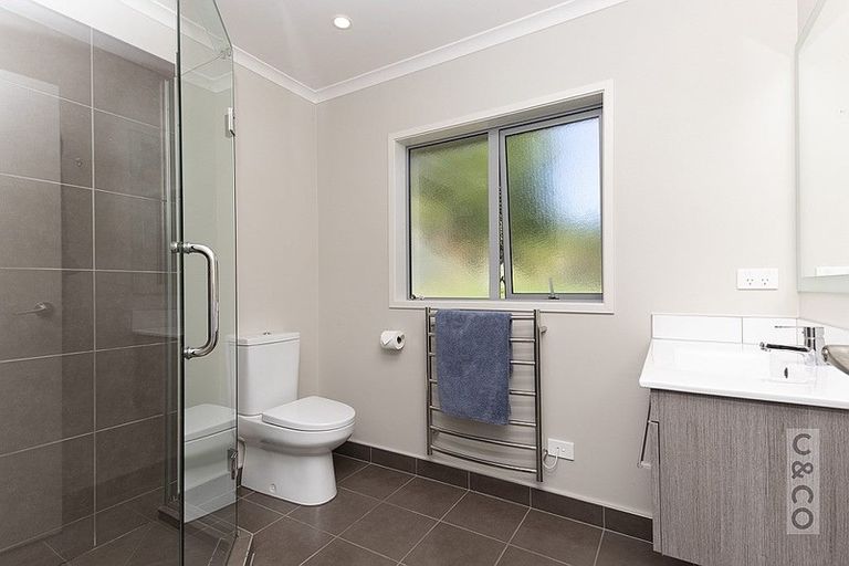 Photo of property in 23 Crabb Fields Lane, Riverhead, 0820