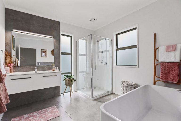 Photo of property in 246c Papamoa Beach Road, Papamoa Beach, Papamoa, 3118