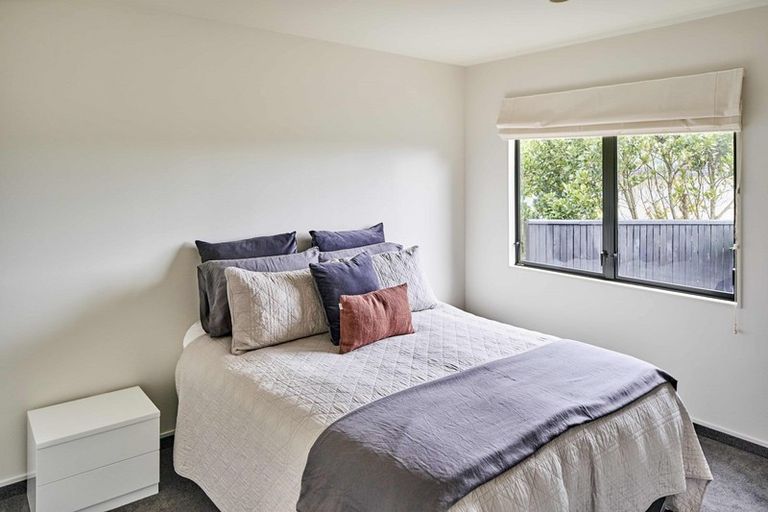 Photo of property in 17 Paremata Drive, Paremata, Porirua, 5024