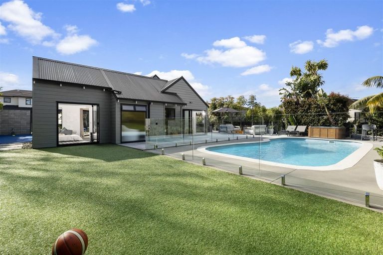 Photo of property in 9 Quebec Road, Milford, Auckland, 0620