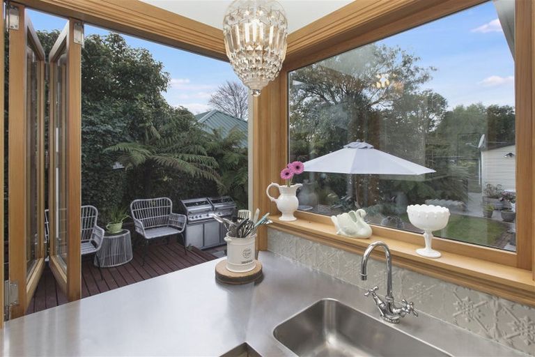 Photo of property in 62 Birdwood Avenue, Beckenham, Christchurch, 8023