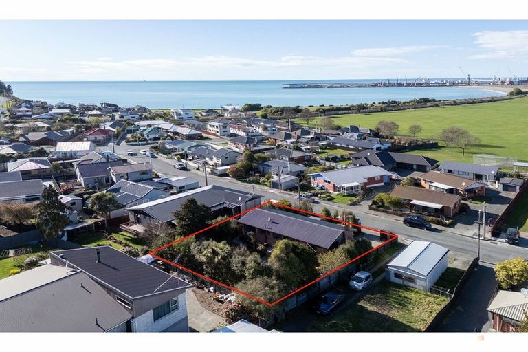 Photo of property in 18 Pringle Street, Waimataitai, Timaru, 7910