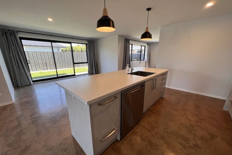 Photo of property in 9 Johnson Avenue, Amberley, 7410