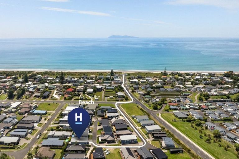 Photo of property in 14 Moet Crescent, Waihi Beach, 3611