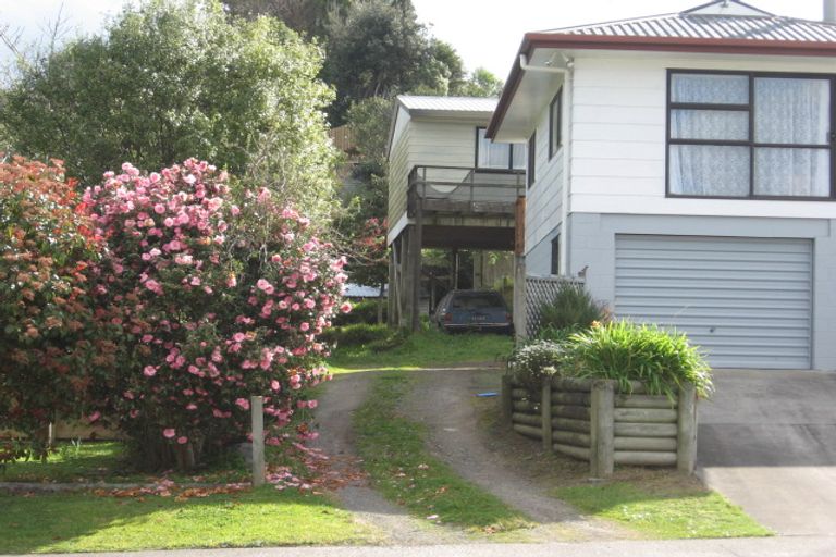 Photo of property in 9 Resolution Road, Welcome Bay, Tauranga, 3112