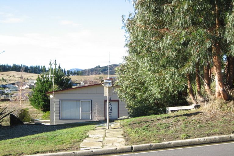 Photo of property in 77 Totara Terrace, Wanaka, 9305