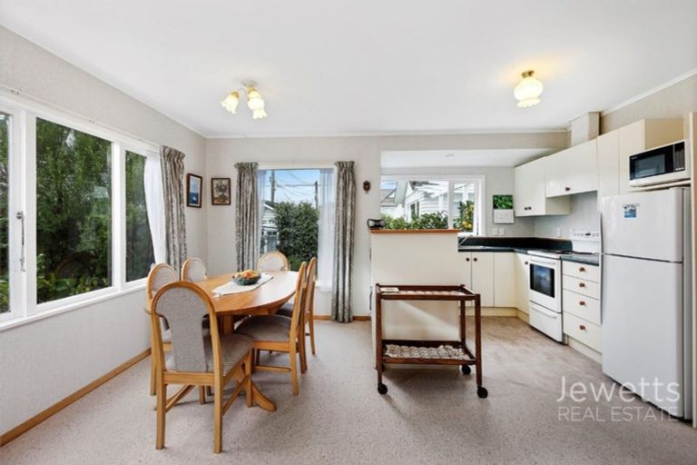 Photo of property in 44 Falkirk Avenue, Seatoun, Wellington, 6022