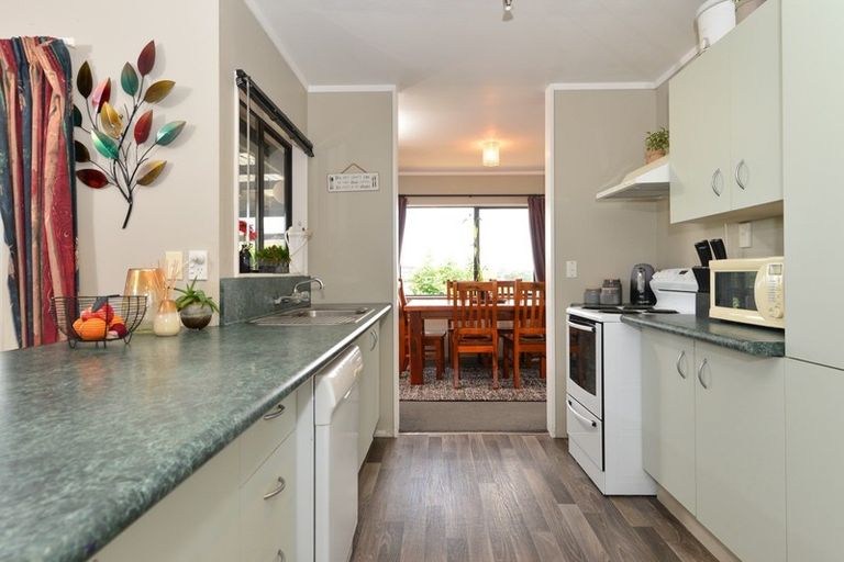 Photo of property in 31 Rosehill Place, Nawton, Hamilton, 3200