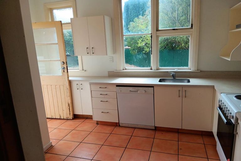 Photo of property in 33 Opawa Road, Waltham, Christchurch, 8023