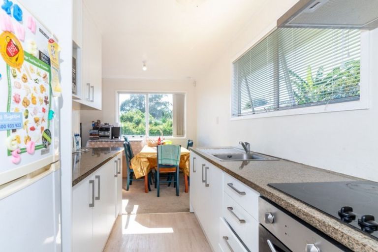 Photo of property in 1/15 Frobisher Way, Clendon Park, Auckland, 2103