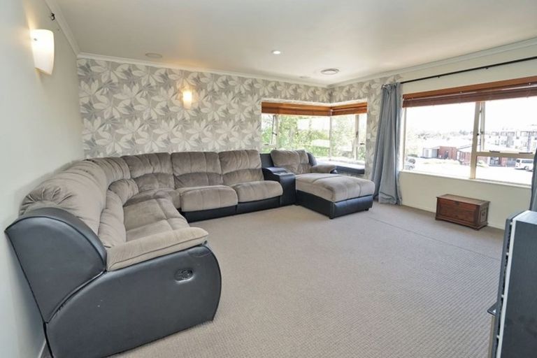 Photo of property in 11 Marnane Terrace, St Andrews, Hamilton, 3200