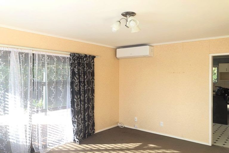 Photo of property in 2 Fairdale Avenue, Red Hill, Papakura, 2110