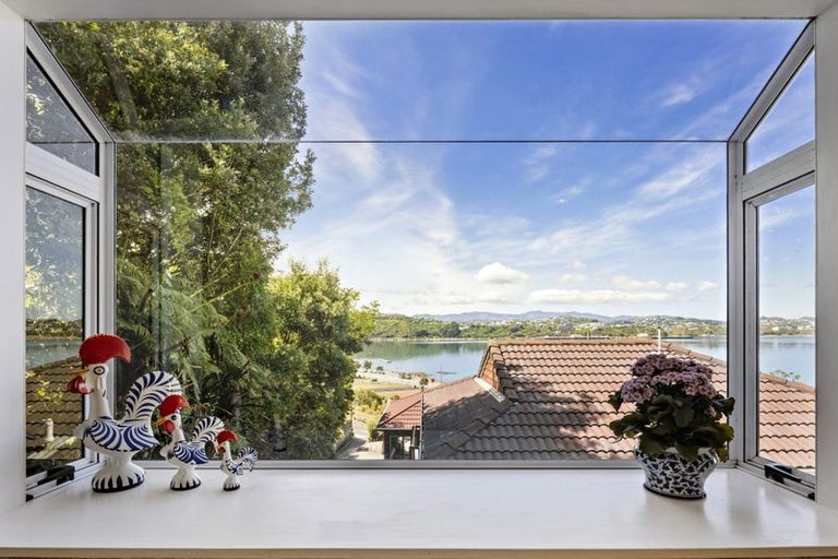 Photo of property in 4/378 Evans Bay Parade, Hataitai, Wellington, 6021