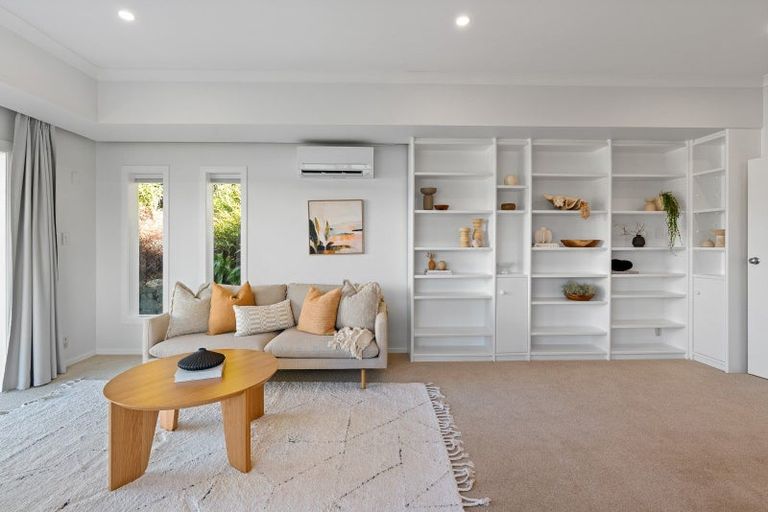 Photo of property in 66 Seatoun Heights Road, Seatoun, Wellington, 6022