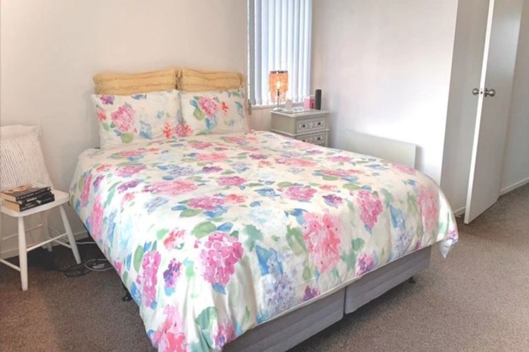 Photo of property in 37 Treestump Road, Takanini, 2112