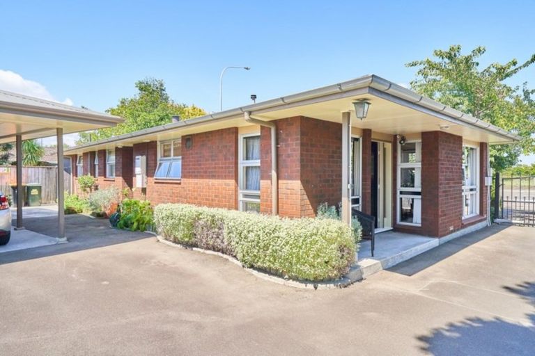 Property details for 203 Fitzherbert Avenue, West End, Palmerston North, 4410