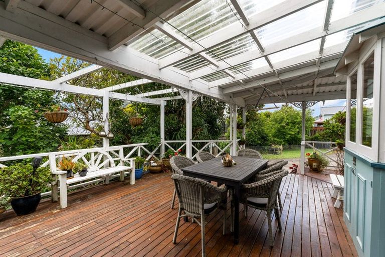 Photo of property in 100 George Street, Hikurangi, 0114