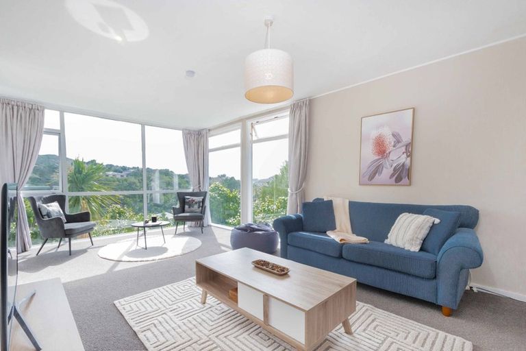 Photo of property in 1a Woodstock Terrace, Tawa, Wellington, 5028