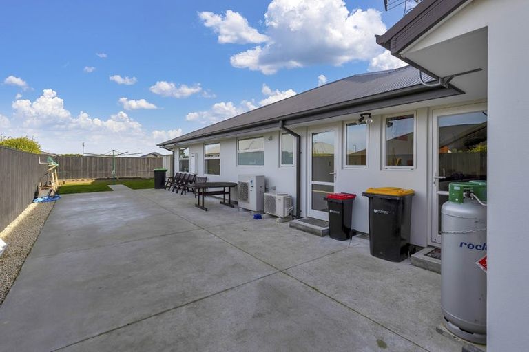 Photo of property in 12 Lewis Close, Rangiora, 7400