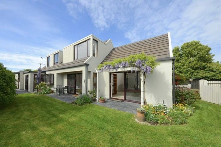 Photo of property in 8 Braco Place, Burnside, Christchurch, 8041