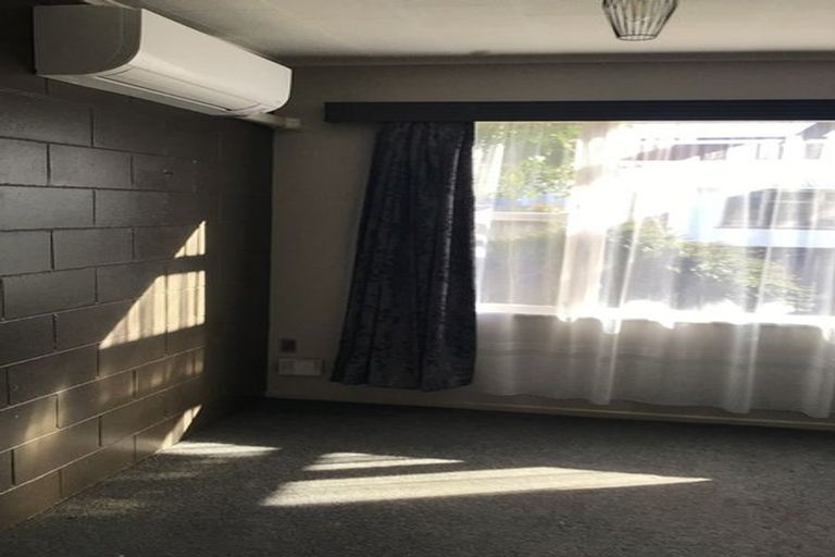 Photo of property in 3/54 Weston Avenue, Roslyn, Palmerston North, 4414