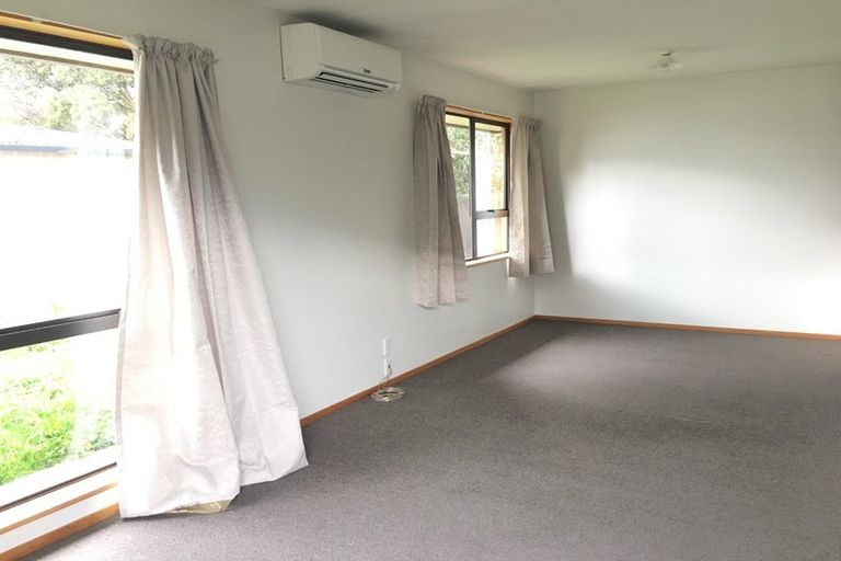 Photo of property in 2/27 Castile Place, Belfast, Christchurch, 8051