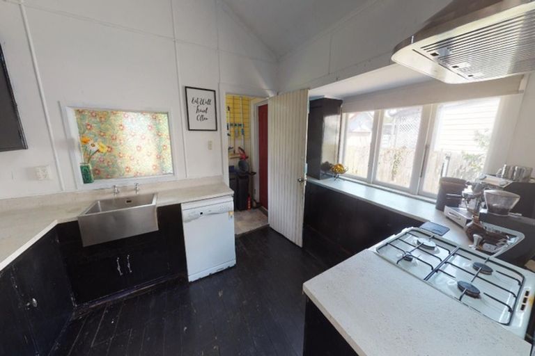 Photo of property in 7 Pirie Street, Palmerston North, 4410