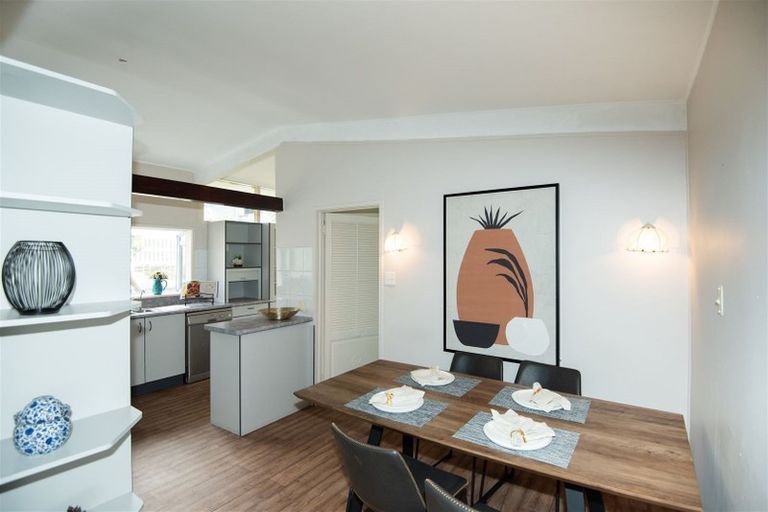 Photo of property in 2 Park Hill Road, Birkenhead, Auckland, 0626