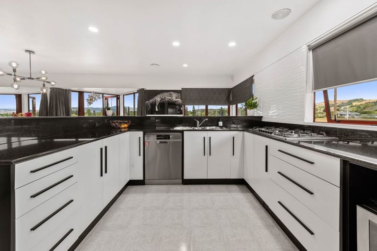 Photo of property in 37 Carter Drive, Pomare, Rotorua, 3015