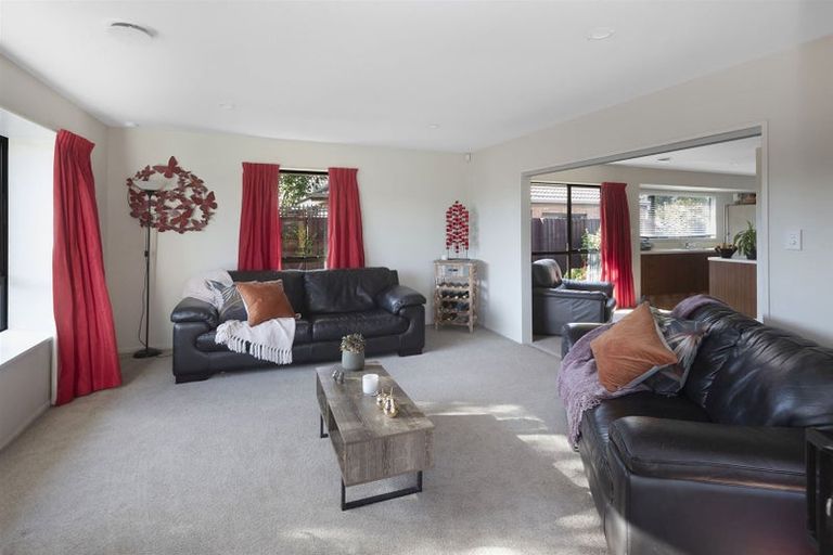 Photo of property in 3/32 Cotswold Avenue, Bishopdale, Christchurch, 8053