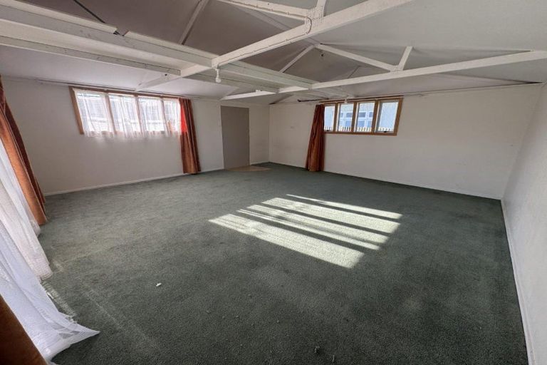 Photo of property in 10 Vera Street, Marton, 4710