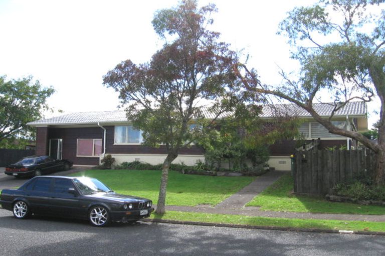Photo of property in 1 Pinero Place, Bucklands Beach, Auckland, 2014