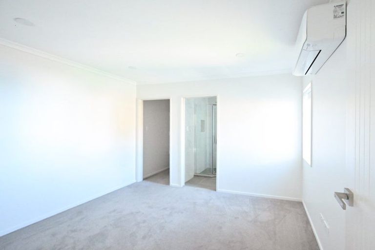 Photo of property in 69a Great South Road, Manurewa, Auckland, 2102